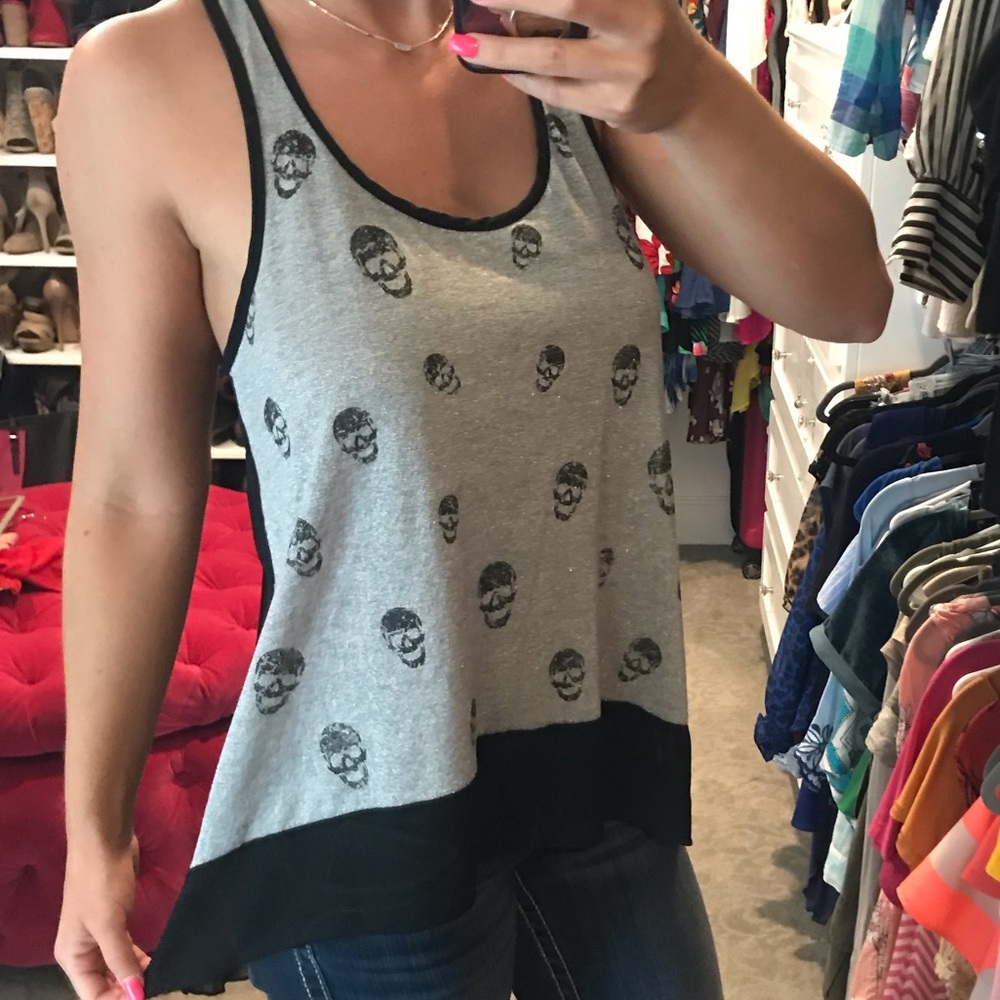 Skull tank